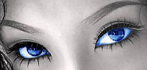 темно-голубой цвет глаз. Макияж от Орифлейм